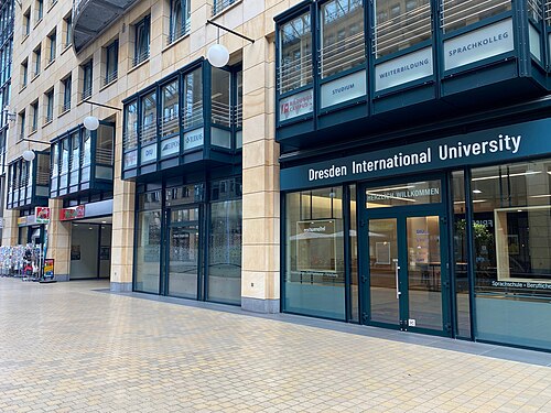 Dresden International University, Dresden