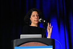 Bonnie Lynn Bassler, Porträt