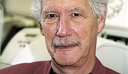 Raphael David Levine, Porträt