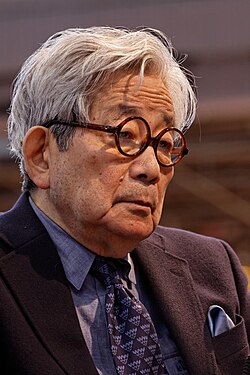 Kenzaburō Ōe, Porträt