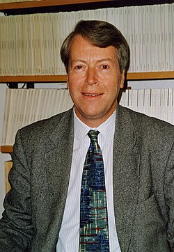 Martin Hellwig, Porträt
