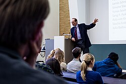 Reinhard Zimmermann, Porträt