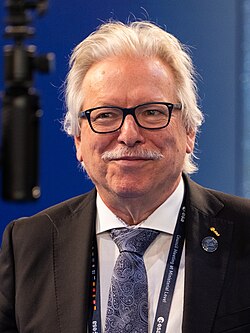 Günther Hasinger, Porträt