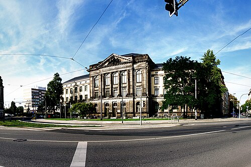 Hochschule für Musik Carl Maria von Weber Dresden, Dresden