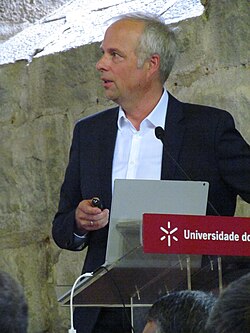 Jörg Wrachtrup, Porträt